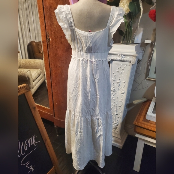 💥Betsey Johnson white textured midi dress - Picture 9 of 11